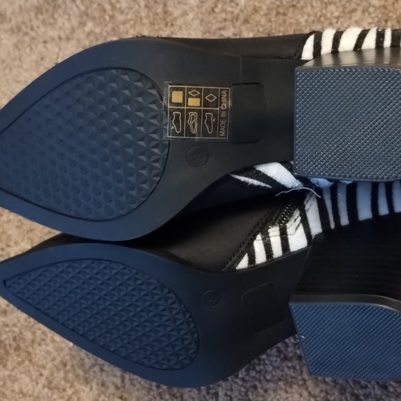 BRAND NEW WOMEN BOOTS SIZE 8 SIZE 9 - Picture 4 of 6